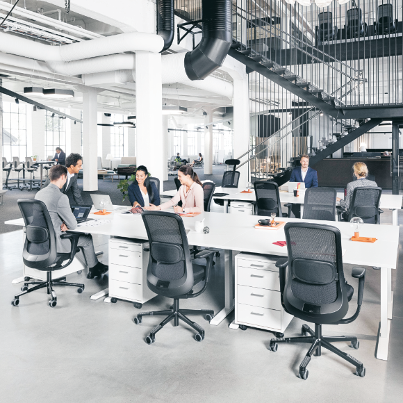 Büro mit ergonomischen HAG Stühlen